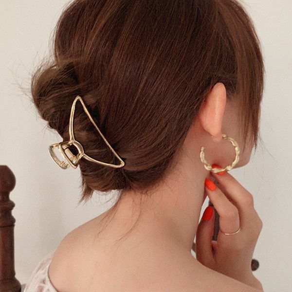 aomu korean vintage matte metal hollow geometric hair simple gold silver color gripping clip for women girl shower casual, Golden;silver
aomu korean vintage matte metal hollow geometric hair simple gold silver color gripping clip for women girl shower casual, Golden;silver