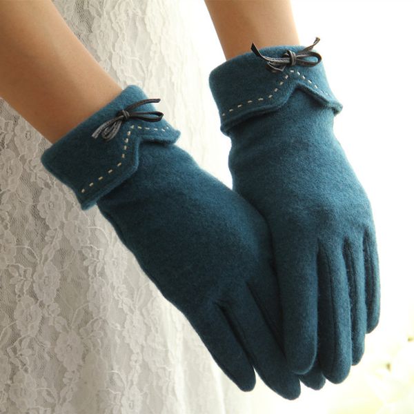 new style wool and cashmere touch screen gloves, dotted line embroidery, leather bowknot, ladies finger warm gloves a29, Blue;gray
new style wool and cashmere touch screen gloves, dotted line embroidery, leather bowknot, ladies finger warm gloves a29, Blue;gray