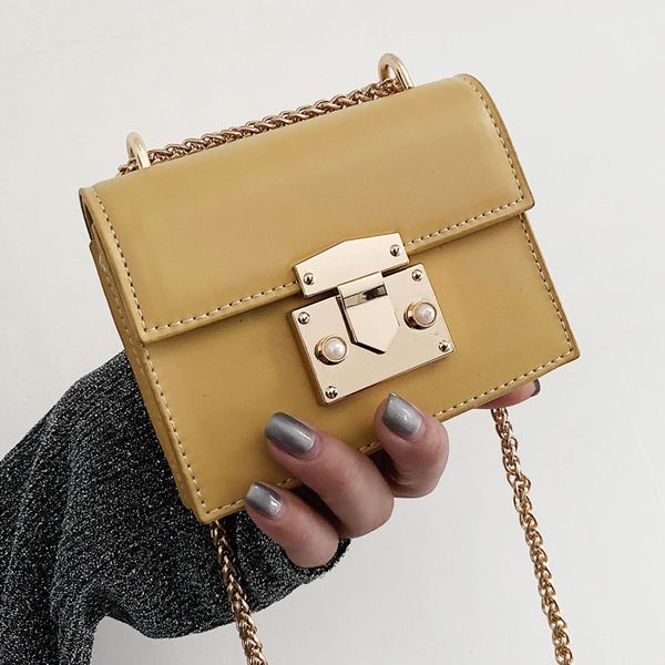 on the new bag female transparent shoulder aslant cross portable chain summer season candy beach son stripe beach bag
on the new bag female transparent shoulder aslant cross portable chain summer season candy beach son stripe beach bag
