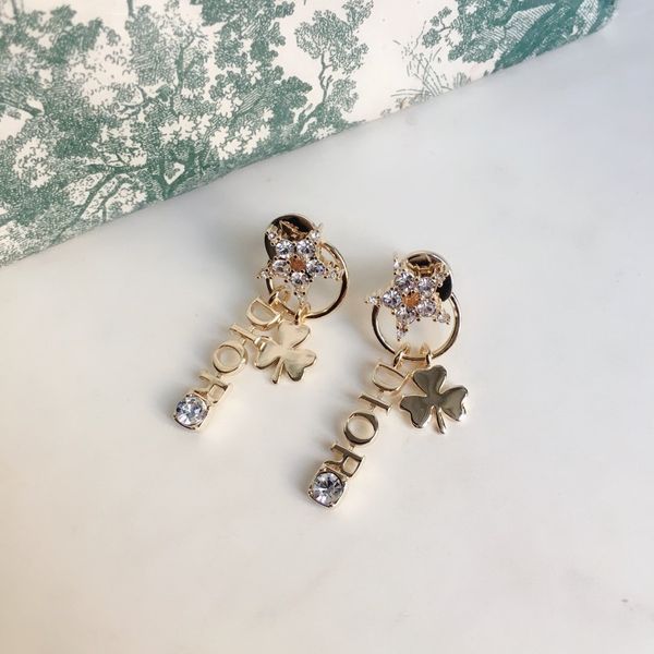 classic simple and wild letters full diamond designer earrings luxury designer jewelry women earrings with box r28, Golden
classic simple and wild letters full diamond designer earrings luxury designer jewelry women earrings with box r28, Golden
