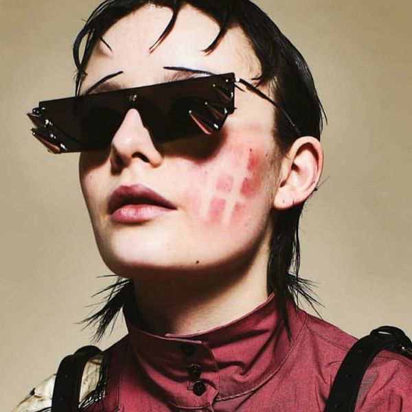 vintage rivets spike decoration steampunk style sunglasses party cool unique rock brand design sun glasses oculos non-mainstream, White;black
vintage rivets spike decoration steampunk style sunglasses party cool unique rock brand design sun glasses oculos non-mainstream, White;black