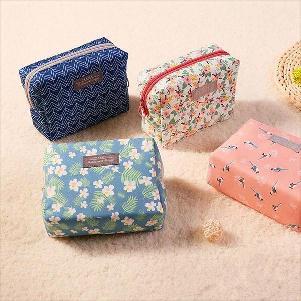 fashion portable mini purse travel wash bag toiletry sweet floral cosmetic bag organizer beauty pouch kit makeup pouch make up
fashion portable mini purse travel wash bag toiletry sweet floral cosmetic bag organizer beauty pouch kit makeup pouch make up
