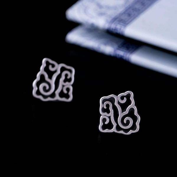 real 925 sterling silver earrings for women irregular hollow geometric stud earring flower korea style jewelry bridesmaid, Golden;silver
real 925 sterling silver earrings for women irregular hollow geometric stud earring flower korea style jewelry bridesmaid, Golden;silver