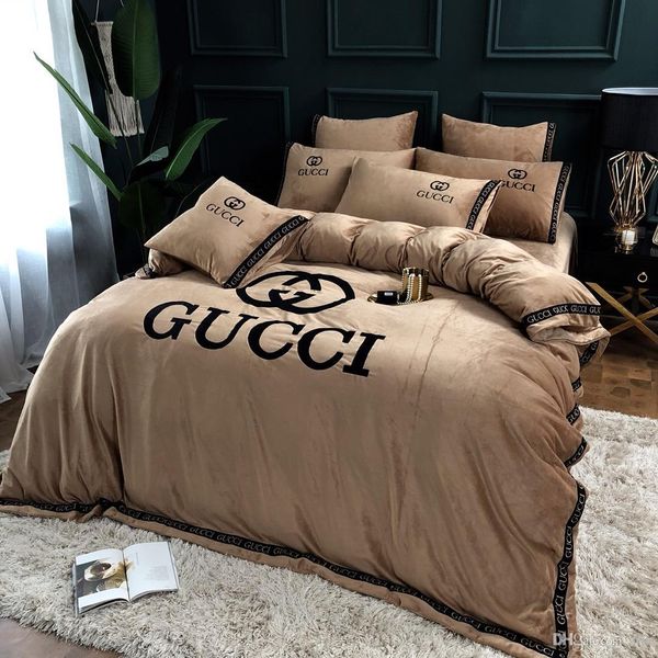 crystal wool warm bedding cover suite 4 piece thickened winter crown towel embroidery cover set lace solid princess bedding1 99999
crystal wool warm bedding cover suite 4 piece thickened winter crown towel embroidery cover set lace solid princess bedding1 99999