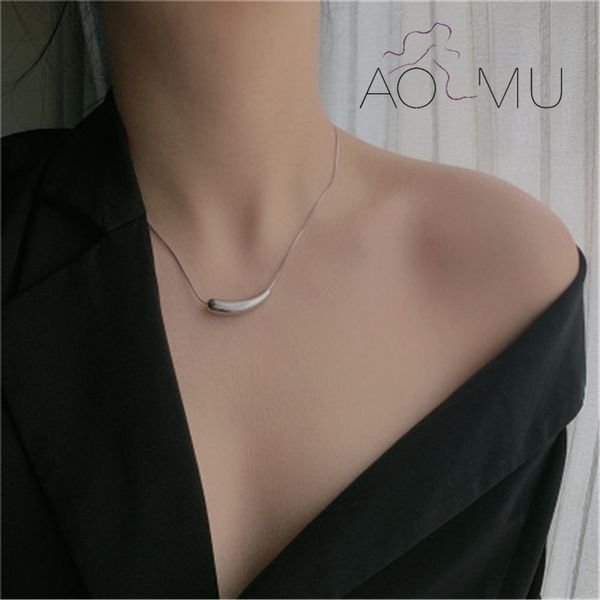 aomu 2020 korean minimalist irregular silver color necklace three-dimensional small chili clavicle chain for women party jewelry
aomu 2020 korean minimalist irregular silver color necklace three-dimensional small chili clavicle chain for women party jewelry