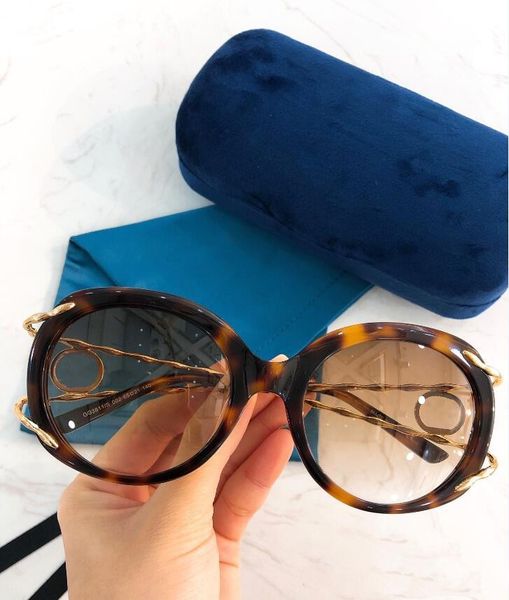 2020 latest selling popular fashion 3811 women sunglasses mens sunglasses men sunglasses gafas de sol sun glasses uv400 lens, White;black
2020 latest selling popular fashion 3811 women sunglasses mens sunglasses men sunglasses gafas de sol sun glasses uv400 lens, White;black