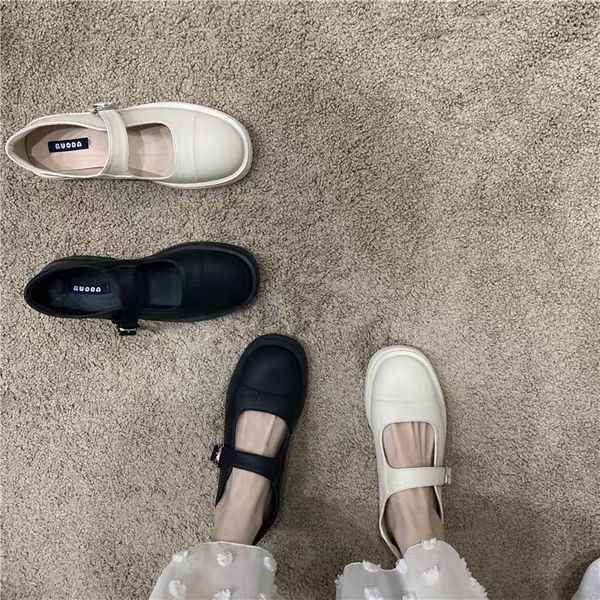 retro mary jane shoes women classics casual wild platform buckle strap black pu shoes fashion elegant office lady work flats new
retro mary jane shoes women classics casual wild platform buckle strap black pu shoes fashion elegant office lady work flats new