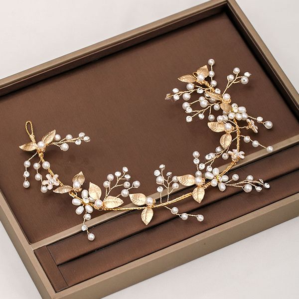 bride wedding headpeice handmade gold color leaves rhinestone headband woman hair hoop exquisite women hairband hair jewelry v, Golden;silver
bride wedding headpeice handmade gold color leaves rhinestone headband woman hair hoop exquisite women hairband hair jewelry v, Golden;silver