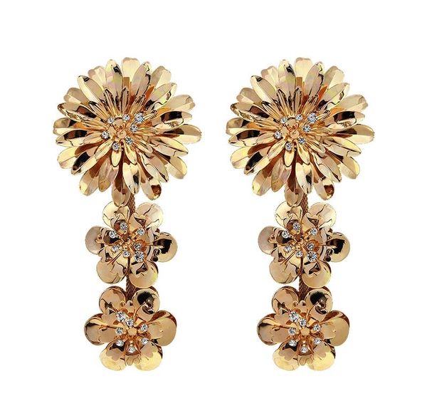 2019 new earrings fashion temperament petal earrings personality wild atmospheric earrings female01, Golden;silver
2019 new earrings fashion temperament petal earrings personality wild atmospheric earrings female01, Golden;silver