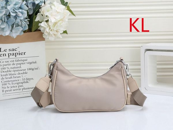 leather luggage tag2020 new ladies three-in-one underarm bag one shoulder messenger bag fashion one shoulder small square bag
leather luggage tag2020 new ladies three-in-one underarm bag one shoulder messenger bag fashion one shoulder small square bag