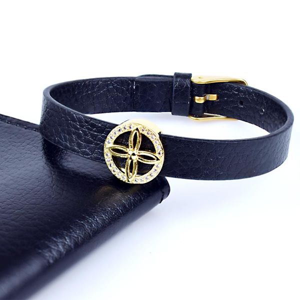 fashion geometric cz cubic zircon charm bracelet for male women jewelry watch belt classic wrap leather bracelet, Golden;silver
fashion geometric cz cubic zircon charm bracelet for male women jewelry watch belt classic wrap leather bracelet, Golden;silver