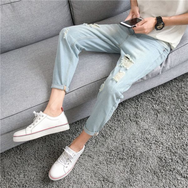 2020 summer new style men denim men's wear with holes beggar skinny pants fashion man, Blue
2020 summer new style men denim men's wear with holes beggar skinny pants fashion man, Blue