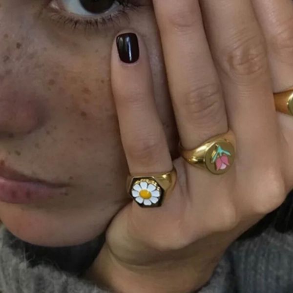 2020 korea retro new design small daisy metal rings for women girls party aesthetic jewelry halloween party gifts, Slivery;golden
2020 korea retro new design small daisy metal rings for women girls party aesthetic jewelry halloween party gifts, Slivery;golden