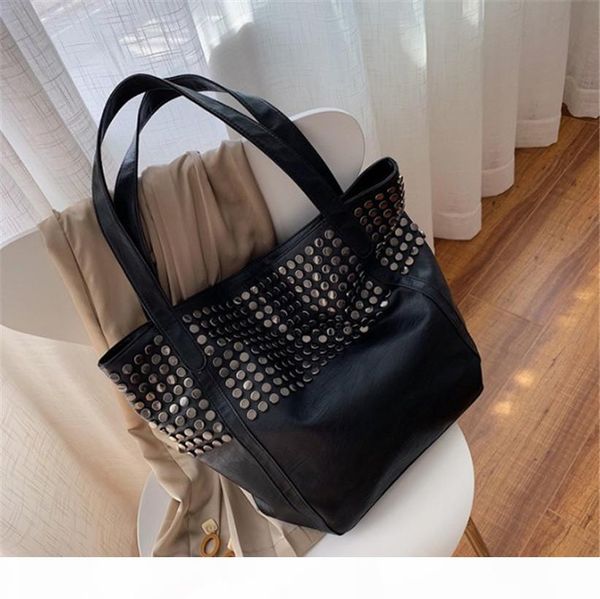 fashionable rivet large capacity shopping bag fashionable lady carry large bag on one shoulder #ph-cfy20041020
fashionable rivet large capacity shopping bag fashionable lady carry large bag on one shoulder #ph-cfy20041020
