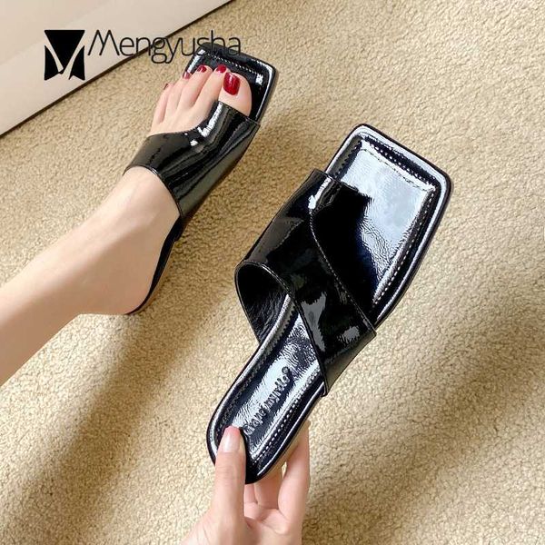 sandals solid clip toe sewing pu flats women concise square slippers femme anti-skid soft sole t-strap sandalias female 2021, Black
sandals solid clip toe sewing pu flats women concise square slippers femme anti-skid soft sole t-strap sandalias female 2021, Black