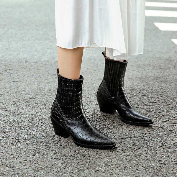 brand fashion embossed pu leather women ankle boots pointed toe western cowboy boots women wedges female zapatos mujer, Black
brand fashion embossed pu leather women ankle boots pointed toe western cowboy boots women wedges female zapatos mujer, Black