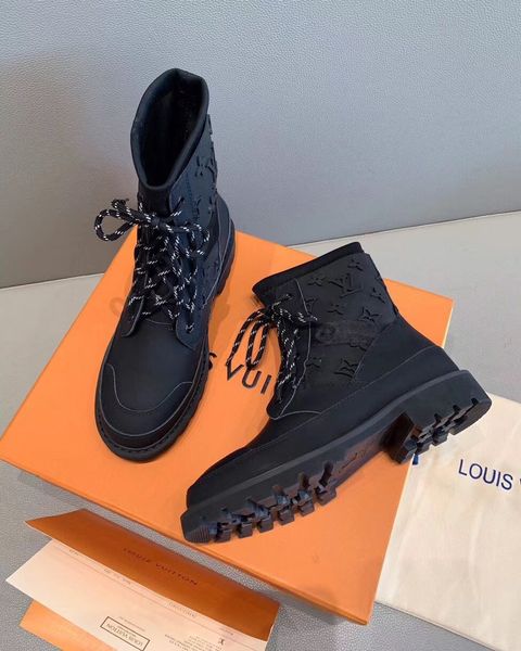 2020 new se luxury designer metropolis ranger flat boots high-quality women's casual fashion trendy nude boots
2020 new se luxury designer metropolis ranger flat boots high-quality women's casual fashion trendy nude boots