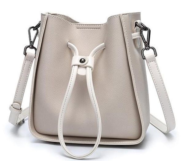 Handbags Purses Fashion Cowhide Bucket Handbag Tote bag Women s Shoulder Bags Backpack Women bags handbags02
Handbags Purses Fashion Cowhide Bucket Handbag Tote bag Women s Shoulder Bags Backpack Women bags handbags02