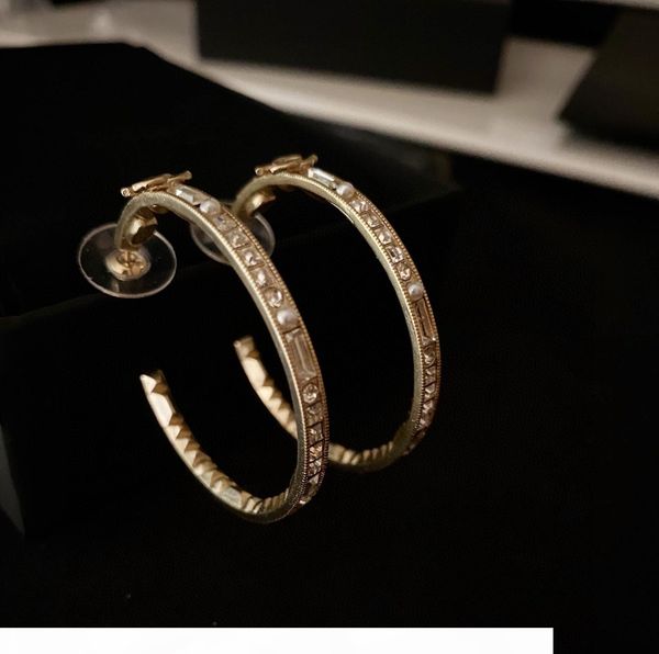 new simple ring with diamonds wild designer earrings luxury designer jewelry women earrings, Golden
new simple ring with diamonds wild designer earrings luxury designer jewelry women earrings, Golden