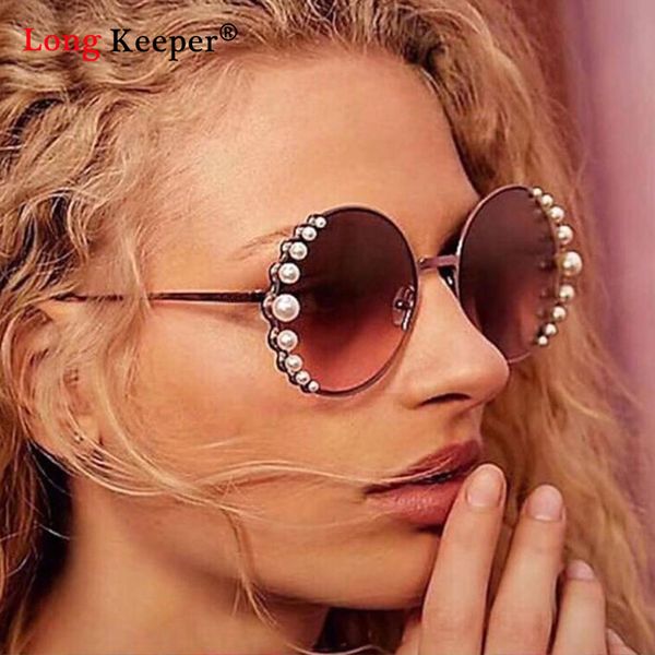 luxury pearls sunglass fashion brand designer sun glasses women vintage round lens sunglasses uv400 shades oculos eyeglasses, White;black
luxury pearls sunglass fashion brand designer sun glasses women vintage round lens sunglasses uv400 shades oculos eyeglasses, White;black