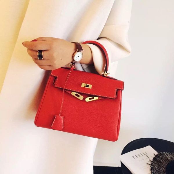 europe and america genuine leather high-capacity layer leather lock catch handbag two uses single shoulder portable kelly bag
europe and america genuine leather high-capacity layer leather lock catch handbag two uses single shoulder portable kelly bag