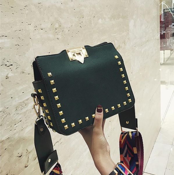 Fashion Shoulder Messenger Bag Women's New Postman Handbag Versatile Rivet Bags Retro Small Square Bag
Fashion Shoulder Messenger Bag Women's New Postman Handbag Versatile Rivet Bags Retro Small Square Bag
