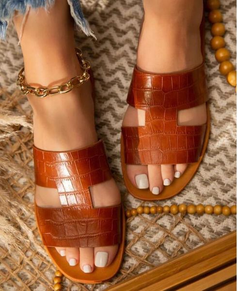 2020 summer flat slippers women pu leather roman sandals ladies open toe flip flops beach female slides zapatos mujer 37-41, Black
2020 summer flat slippers women pu leather roman sandals ladies open toe flip flops beach female slides zapatos mujer 37-41, Black