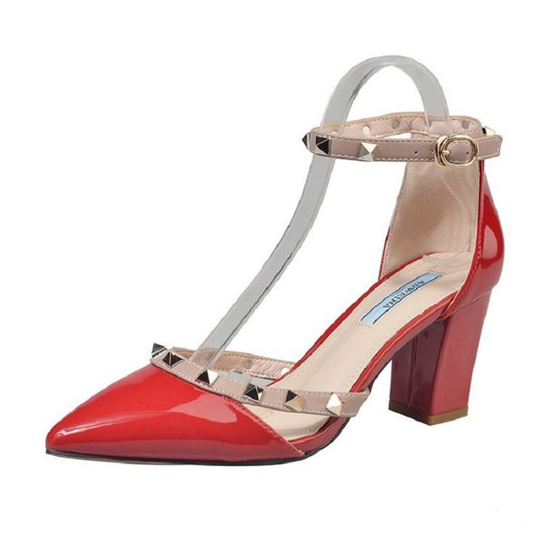 2020 new summer sandals female thick european and american ladies pointed rivets patent leather buckle, Black
2020 new summer sandals female thick european and american ladies pointed rivets patent leather buckle, Black