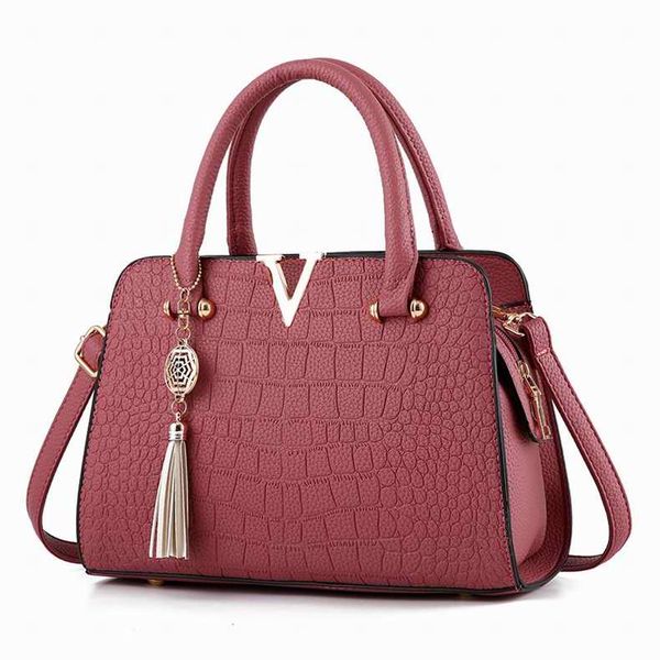 2020 new handbag shoulder european and american fashion handbags crocodile pattern lady handbags
2020 new handbag shoulder european and american fashion handbags crocodile pattern lady handbags