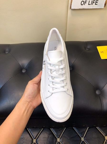 2021z spring and summer new men 's brand leather casual shoes ,comfortable and breathable lace -up sneakers ,a full set of original sh, Black
2021z spring and summer new men 's brand leather casual shoes ,comfortable and breathable lace -up sneakers ,a full set of original sh, Black