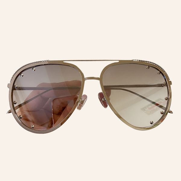 retro rivet sun glasses alloy pilot gradient shade outdoor ladies sunglasses gaf occhiali da sole donna with box, White;black
retro rivet sun glasses alloy pilot gradient shade outdoor ladies sunglasses gaf occhiali da sole donna with box, White;black