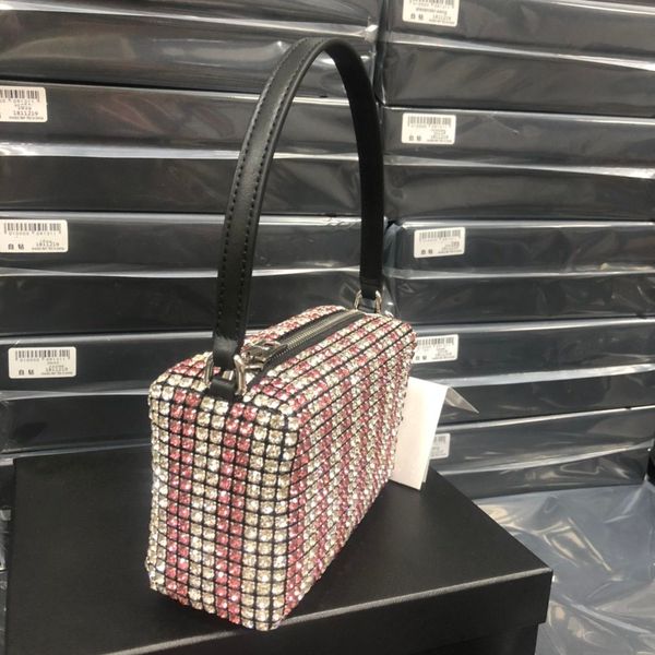 handbags wang chain quality hobo designer bag tote women crystal shoulder 2020 hobo bag disco bags high soho famous diamond crossbody laqqc, Red;black
handbags wang chain quality hobo designer bag tote women crystal shoulder 2020 hobo bag disco bags high soho famous diamond crossbody laqqc, Red;black