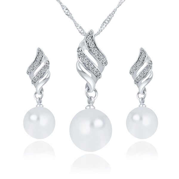 crystal rhinestone jewelry sets bridal wedding silver gold color fashion imitation pearl stud earrings necklace set for women girls lady
crystal rhinestone jewelry sets bridal wedding silver gold color fashion imitation pearl stud earrings necklace set for women girls lady