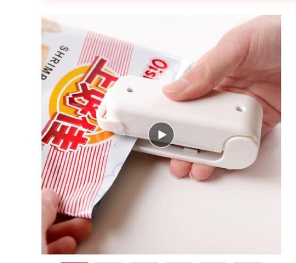portable mini sealer home heat bag plastic food snacks bag sealing machine food packaging kitchen storage bag clips wholesale
portable mini sealer home heat bag plastic food snacks bag sealing machine food packaging kitchen storage bag clips wholesale