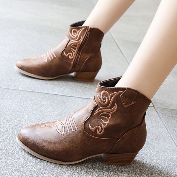 women embroidered ankle boots women's low heels 2020 autumn woman casual zip leather footwear ladies pump female shoes plus size, Black
women embroidered ankle boots women's low heels 2020 autumn woman casual zip leather footwear ladies pump female shoes plus size, Black