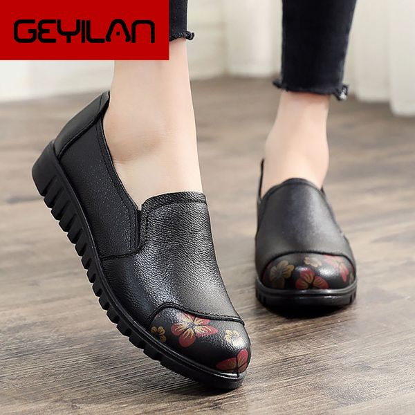 2020 spring fashion genuine leather flats women's loafers sliod black mom shoes casual flats female shoes
2020 spring fashion genuine leather flats women's loafers sliod black mom shoes casual flats female shoes