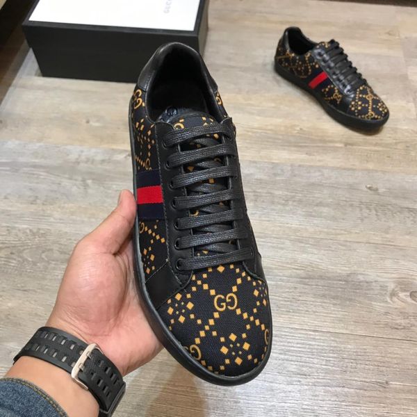 2021w new men 's tide shoes printing casual wild sports shoes ,comfortable low -shoes ,original box packaging 38 -44, Black
2021w new men 's tide shoes printing casual wild sports shoes ,comfortable low -shoes ,original box packaging 38 -44, Black