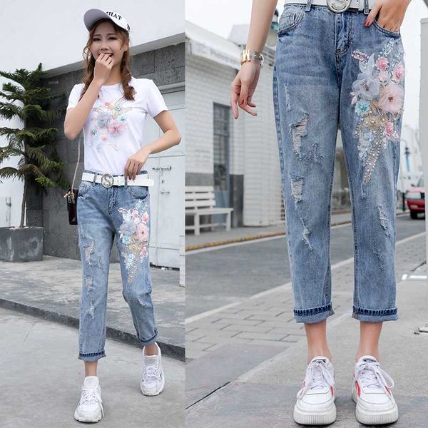 2020 new style fashion embroidery flower tshirts + jeans women summer 2pcs fashion suits vogue stylish european sets, Gray
2020 new style fashion embroidery flower tshirts + jeans women summer 2pcs fashion suits vogue stylish european sets, Gray
