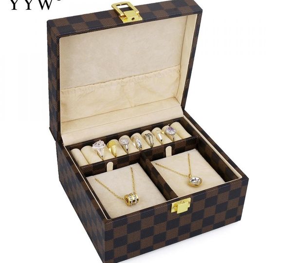 два слоя +2018 классическая кожи высокого качества jewelry box ювелирные изделия многоцелевой макияж дело ювелирные изделия организатор мода, Black;white
два слоя +2018 классическая кожи высокого качества jewelry box ювелирные изделия многоцелевой макияж дело ювелирные изделия организатор мода, Black;white