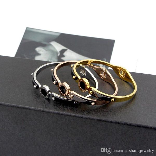 pb113 2018 new fashion four willow nail black rome figures round cake gold plate bangle for gift
pb113 2018 new fashion four willow nail black rome figures round cake gold plate bangle for gift