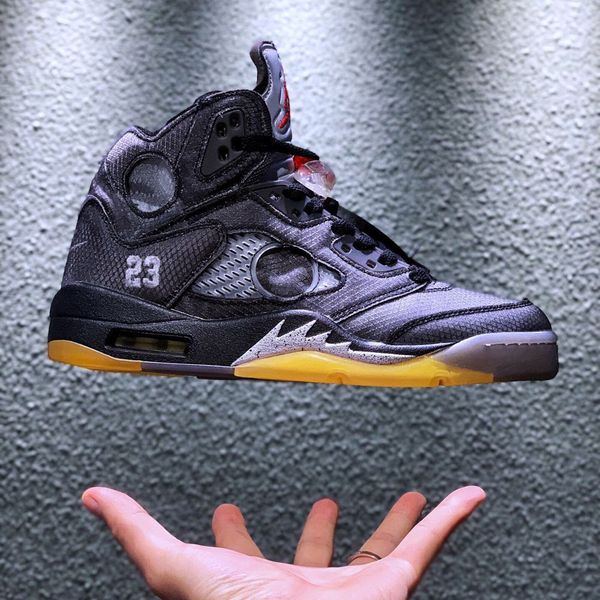 mens designer basketball shoes 5s sail 5 black with original box man sports outdoor shoes
mens designer basketball shoes 5s sail 5 black with original box man sports outdoor shoes