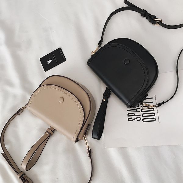 new solid color pu small bag designer handbag travel drop buckle flap bag girls mini crossbody bags 
new solid color pu small bag designer handbag travel drop buckle flap bag girls mini crossbody bags