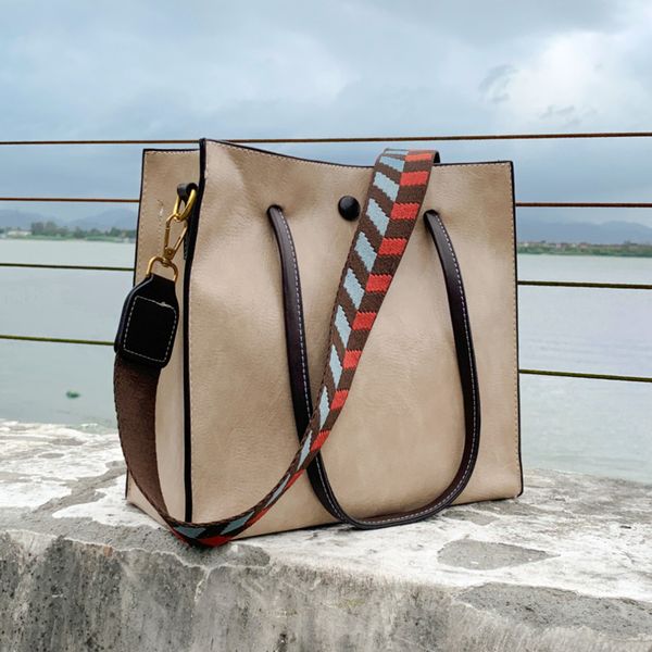 fashion square women's shoulder bags 2020 pu crossbody bags elegant ladies shoulder
fashion square women's shoulder bags 2020 pu crossbody bags elegant ladies shoulder