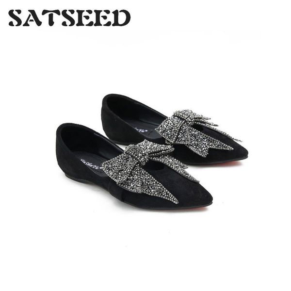 2020 new suede pointy women's singles shoes korean version hundred light saliva drill bow flat with female flat shoes, Black
2020 new suede pointy women's singles shoes korean version hundred light saliva drill bow flat with female flat shoes, Black