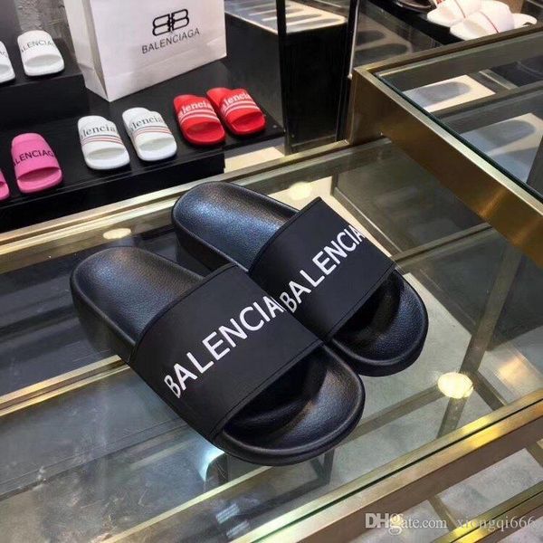 2020 summer new fashion men's and women's casual slippers, comfortable home fashion sandals, couple models with box size 34-45ag, Red;white
2020 summer new fashion men's and women's casual slippers, comfortable home fashion sandals, couple models with box size 34-45ag, Red;white