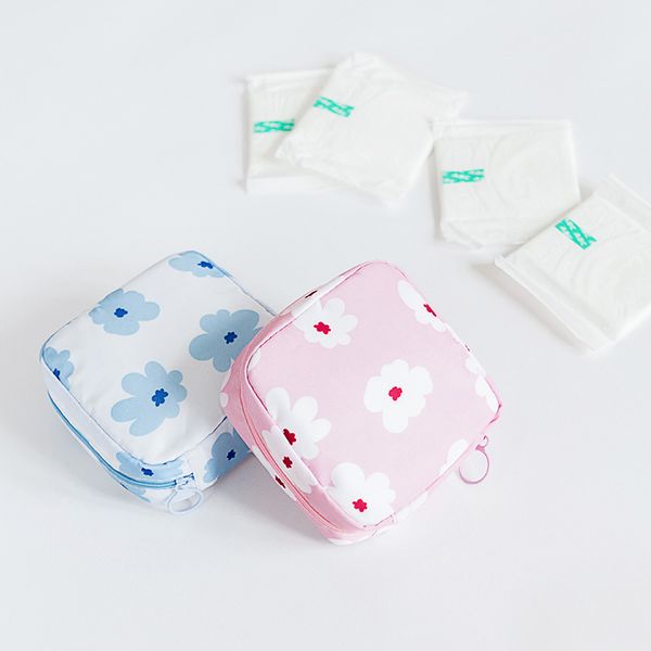 aunt sanitary napkin storage bag large capacity girls heart-like portable m towel cute menstruation small bag factory direct
aunt sanitary napkin storage bag large capacity girls heart-like portable m towel cute menstruation small bag factory direct