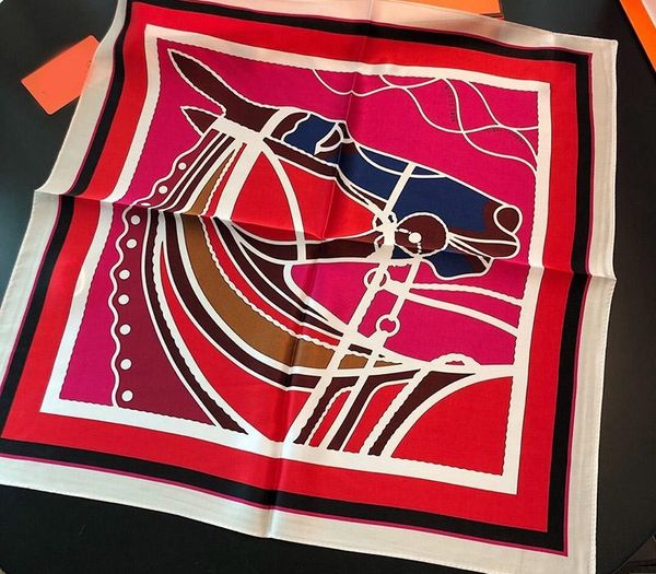 Women Scarves High Quality Silk Horse Head Print 100% Pure Silk Scarf 50*50cm
Women Scarves High Quality Silk Horse Head Print 100% Pure Silk Scarf 50*50cm