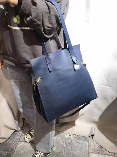 quality women's genuine leather handbag large leather designer big tote bags for women handbags luxury shoulder bag
quality women's genuine leather handbag large leather designer big tote bags for women handbags luxury shoulder bag