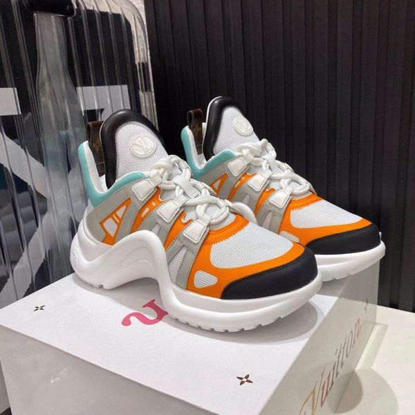 r luxury leather casual sneakers, stylish archlight sneakers, comfortable platform, size 35-45 (with original box),cc
r luxury leather casual sneakers, stylish archlight sneakers, comfortable platform, size 35-45 (with original box),cc