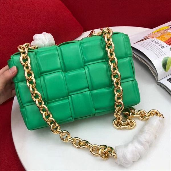 luxury women's handbag chain messenger bag 2020 fashion bag real leather bag 24cm26cm
luxury women's handbag chain messenger bag 2020 fashion bag real leather bag 24cm26cm